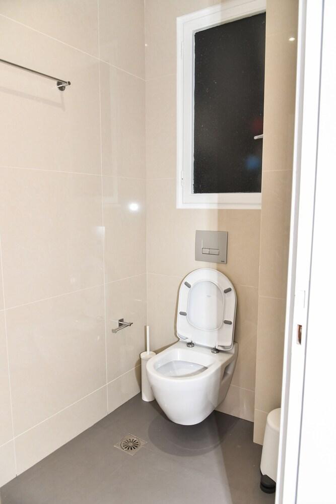 Warm Apartment At Exarchia 1 Bed 2 Pers Athena Bagian luar foto