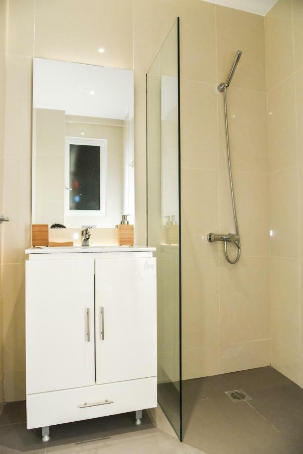 Warm Apartment At Exarchia 1 Bed 2 Pers Athena Bagian luar foto