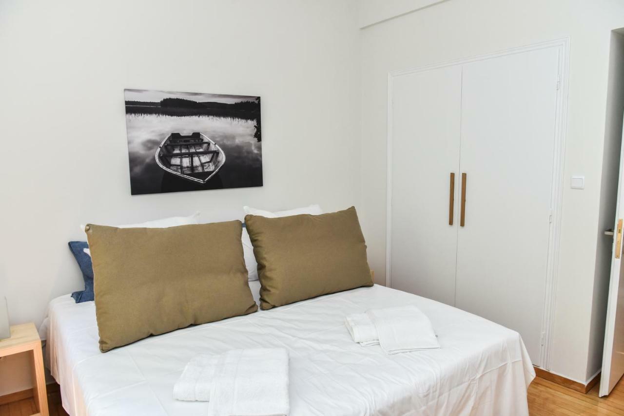 Warm Apartment At Exarchia 1 Bed 2 Pers Athena Bagian luar foto