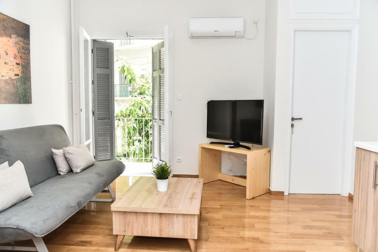 Warm Apartment At Exarchia 1 Bed 2 Pers Athena Bagian luar foto